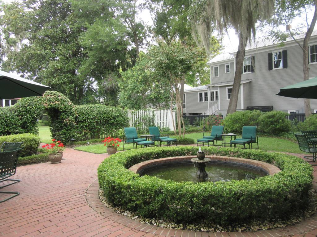 Rhett House Bed & Breakfast Beaufort Exterior photo