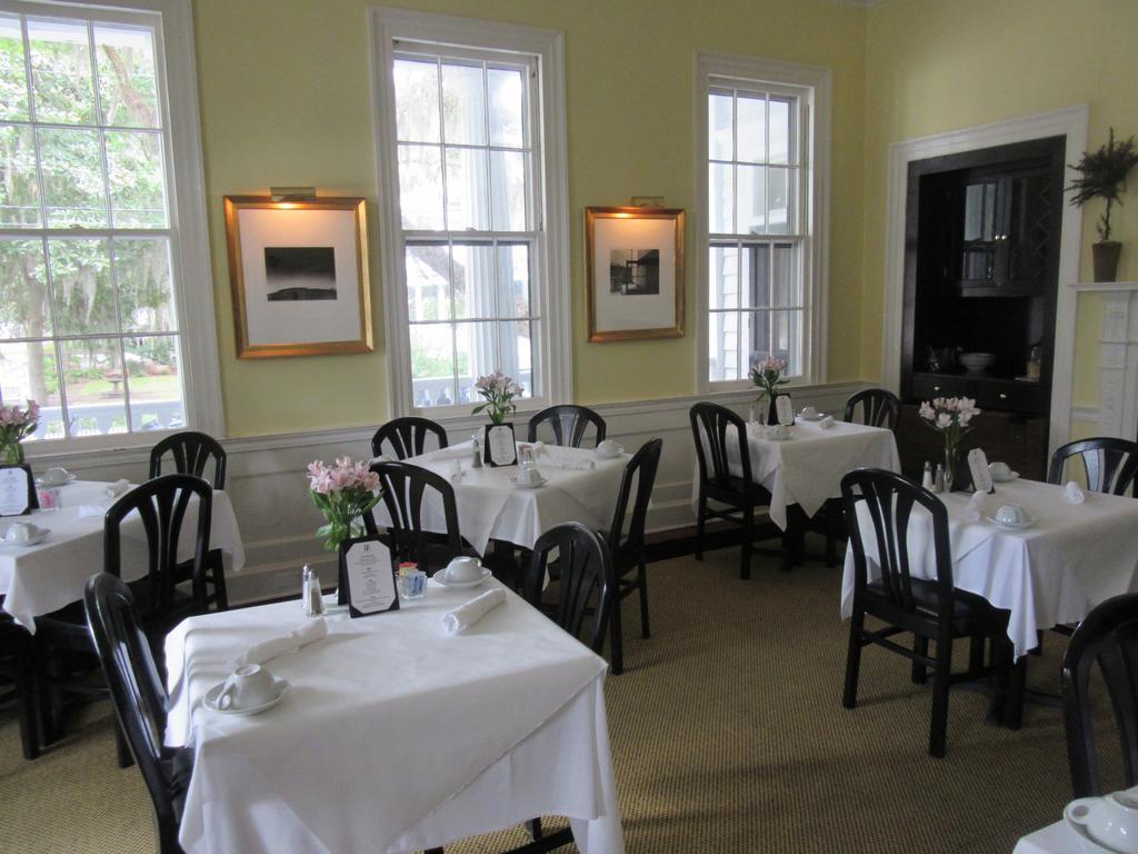 Rhett House Bed & Breakfast Beaufort Exterior photo